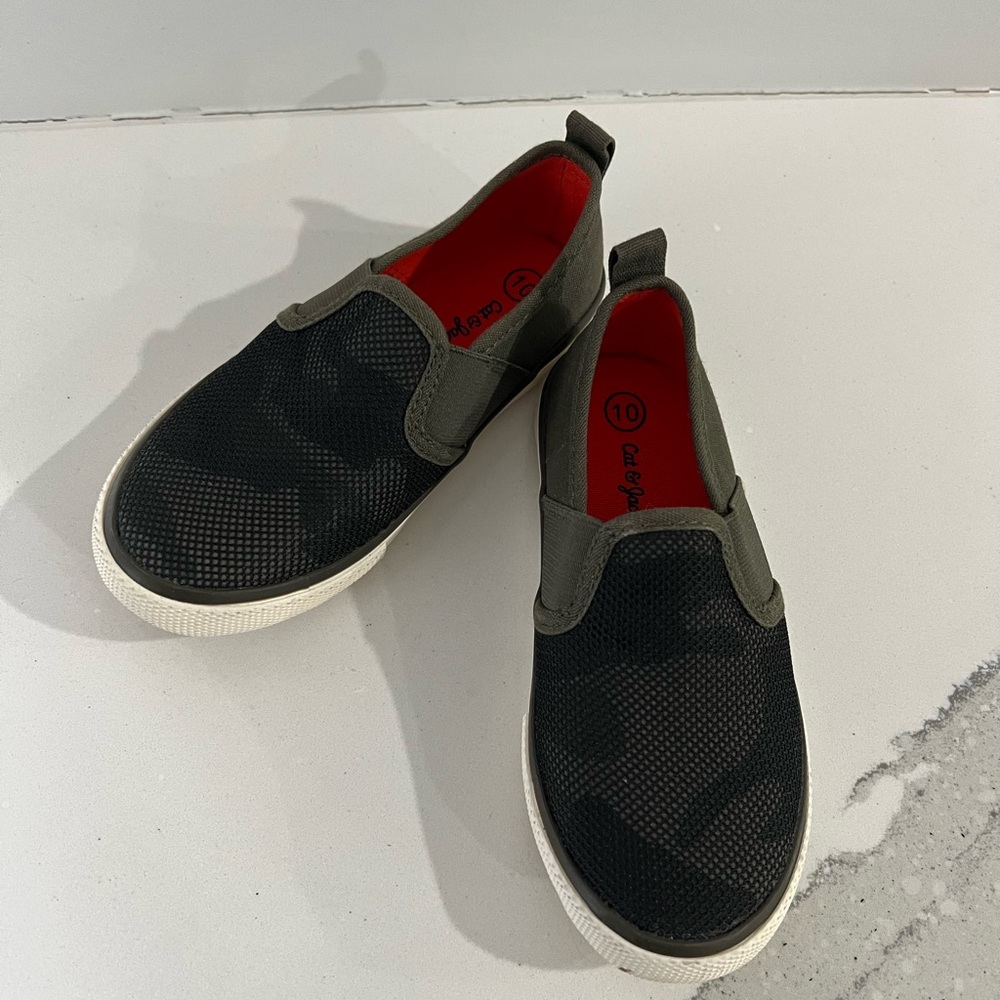 Cat and Jack Camo Slip on shoe
